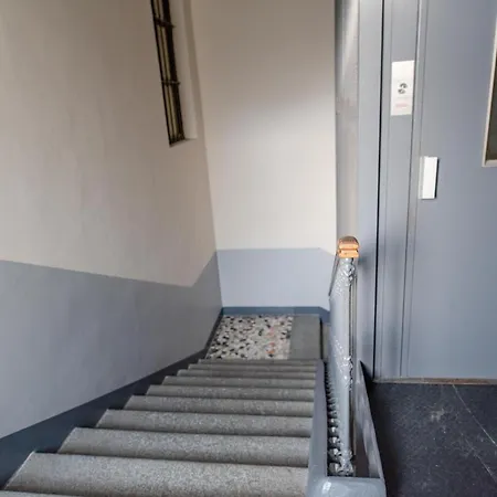 Apartment Cris House By Toh Solution