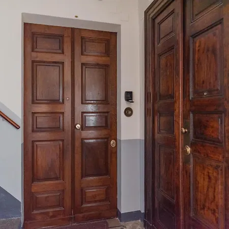 Cris House By Toh Solution