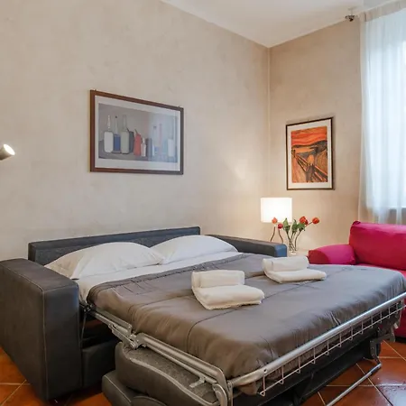Apartment Cris House *